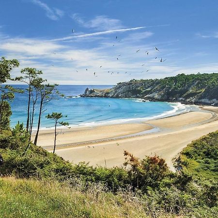 Room In Lodge - Double And Single Room - Pension Oria 2 Luarca Buitenkant foto