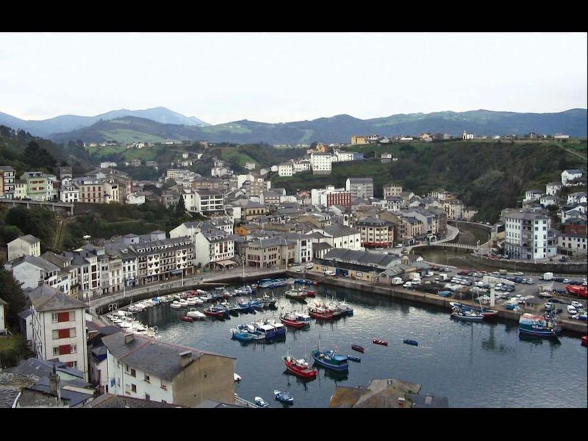 Room In Lodge - Double And Single Room - Pension Oria 2 Luarca Buitenkant foto